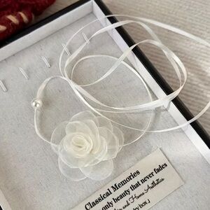 Elegant White Floral Ribbon Necklace. Vintage Rose choker necklace. Christmas